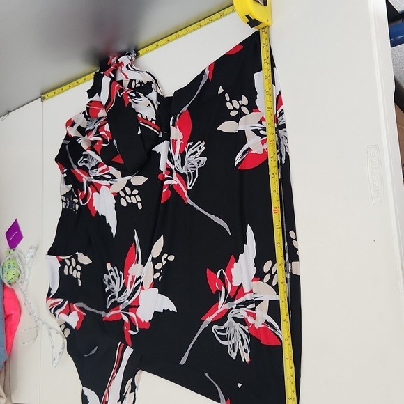 Alfani Blouse Womens Small Top Floral Black White Tan Red Career - Picture 10 of 11